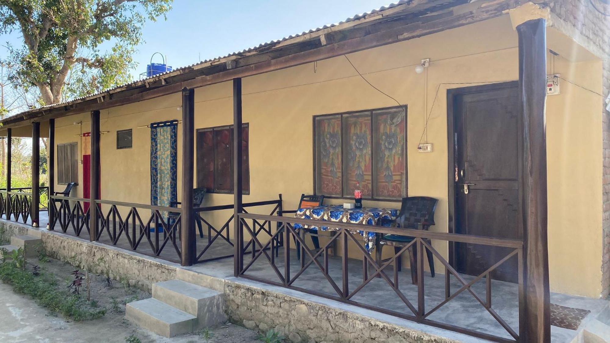 Nanu'S Bardiya Homestay Ngoại thất bức ảnh