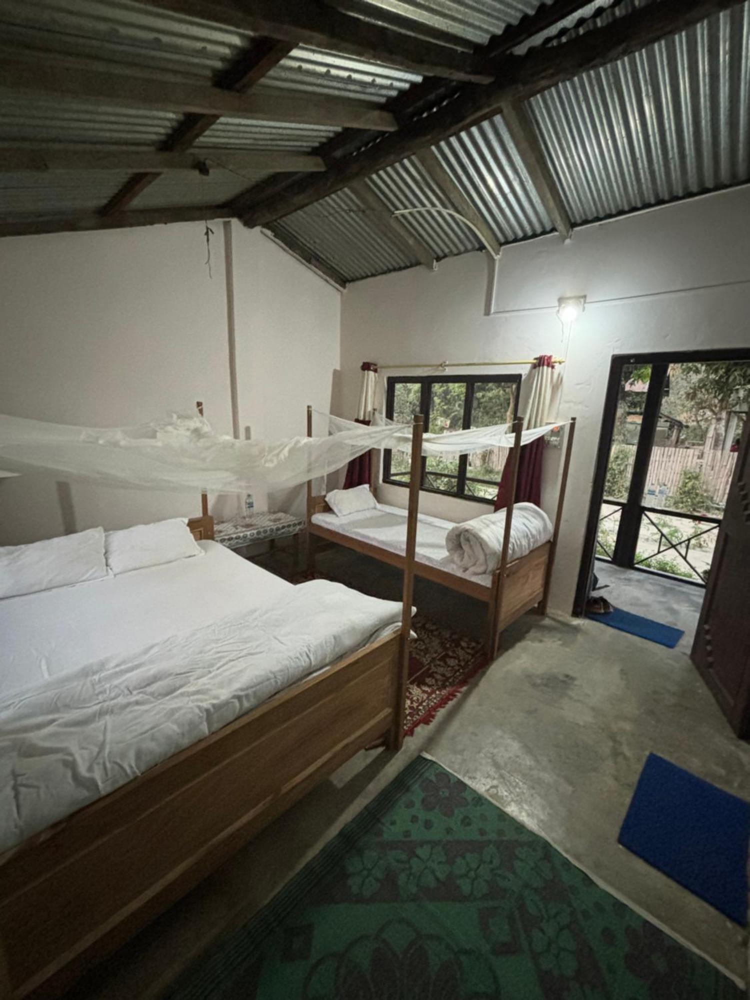 Nanu'S Bardiya Homestay Ngoại thất bức ảnh